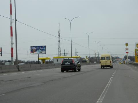 Щит 6x3,  Киев-Одесса 17+080 км справа разделитель АЗС в Киев